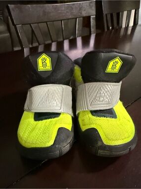 Kids Neon Yellow nike Shoes with Gray Straps: Kyrie